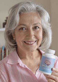 Carlos holding a bottle of Alitoryn